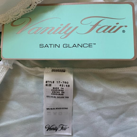 Sexy Romantic Vintage White Lace Trimmed Chemise Soft Vanity Fair SZ 42/48 NWT - Picture 9 of 13